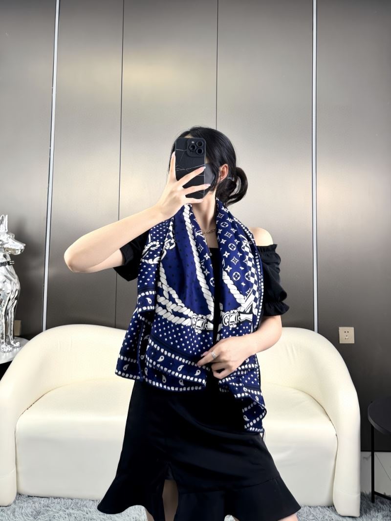 Louis Vuitton Scarf